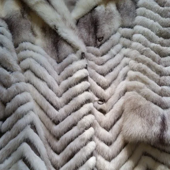 The Hurtigs of Vaughan Street vintage genuine mink coat with matching hat EUC - Picture 11 of 16